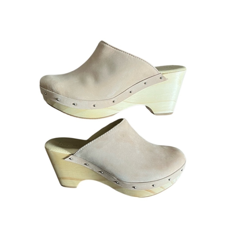 Anthropologie Beige Clogs